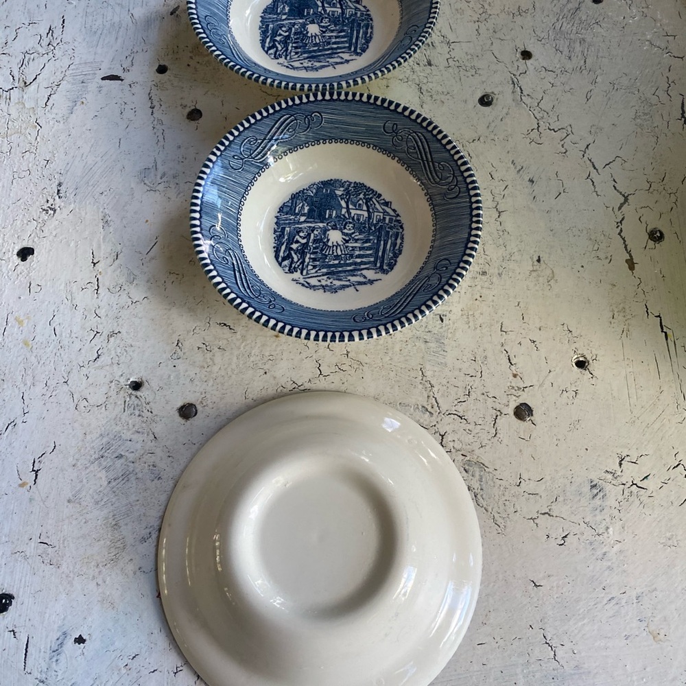3 Royal China Currier & Ives Fruit Bowls